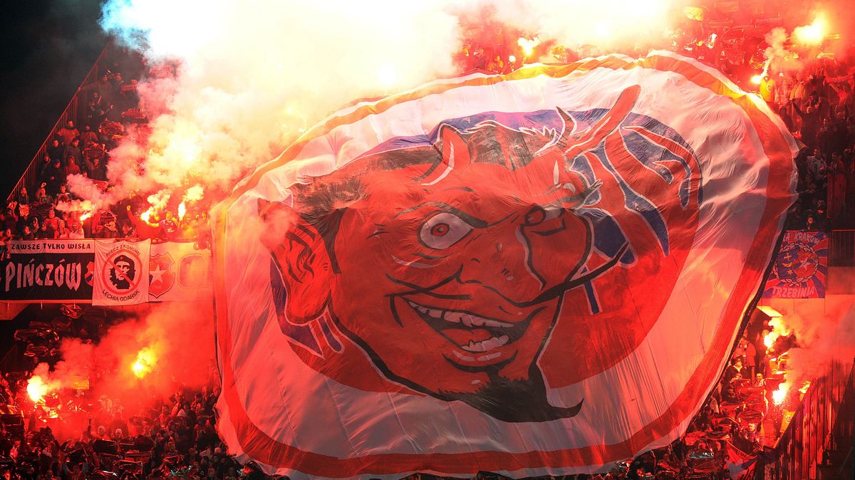 Polish Hooligans' Dark Side: Drug Dealing and Football Violence